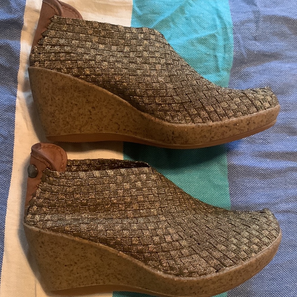 NEW Bernie Mev Sexy CNL Sz 38
